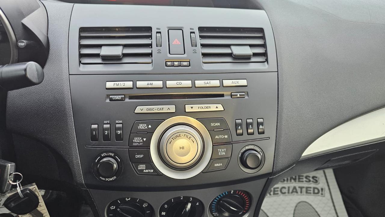 2011 Mazda MAZDA3 GS Photo