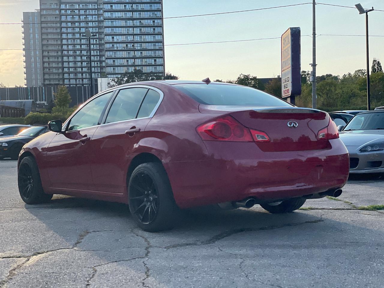2009 Infiniti G Sedan G37x Photo