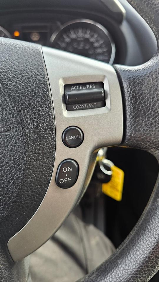 2012 Nissan Rogue S Photo