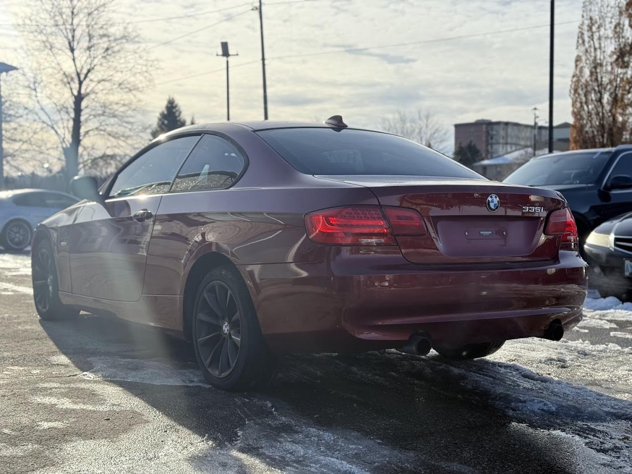 2011 BMW 3-Series 335i xDrive Photo3