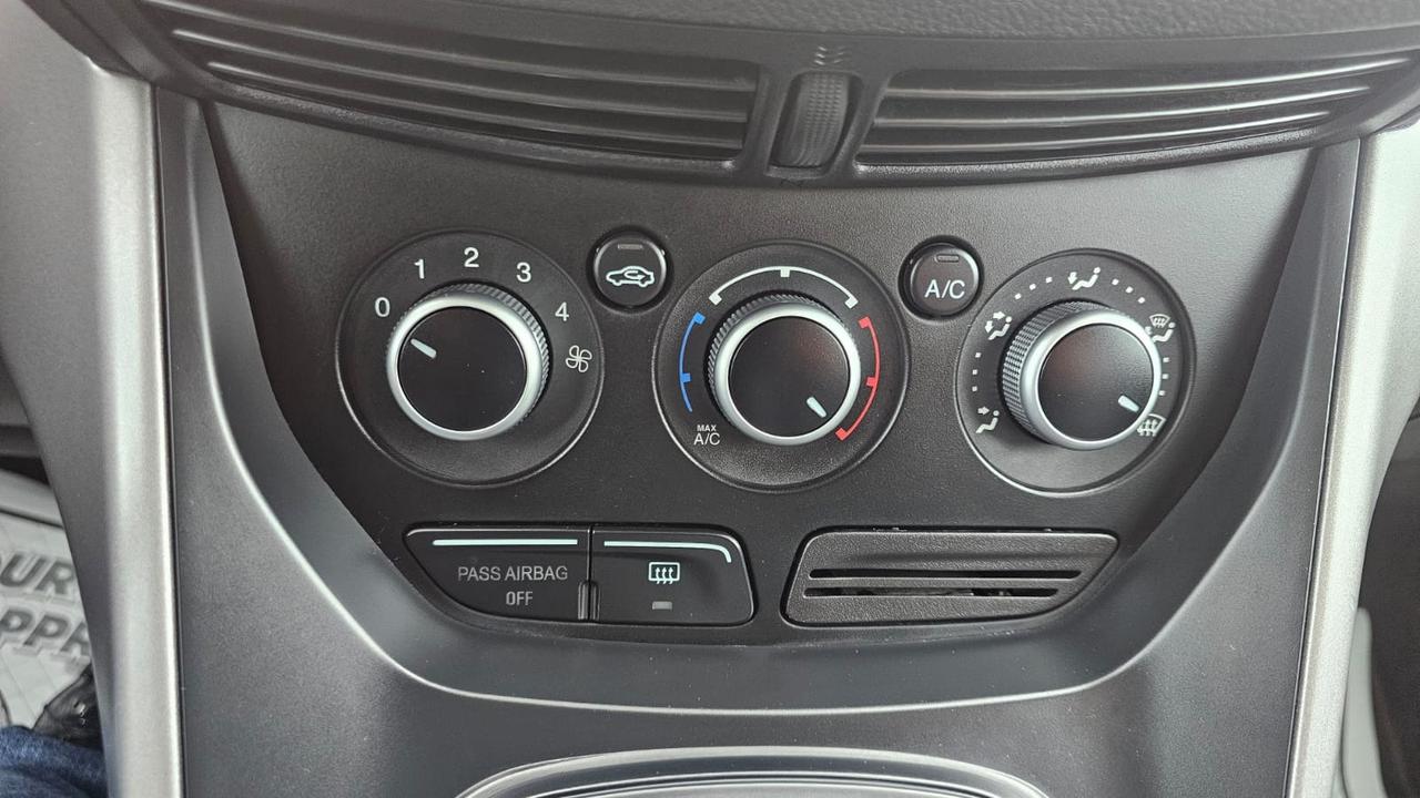 2014 Ford Escape SE Photo