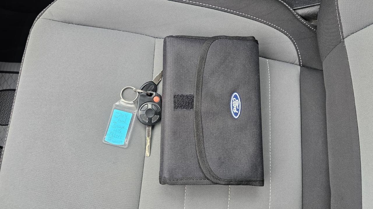 2014 Ford Escape SE Photo