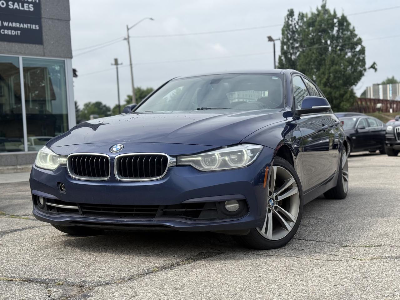 2018 BMW 3-Series 330i xDrive Photo