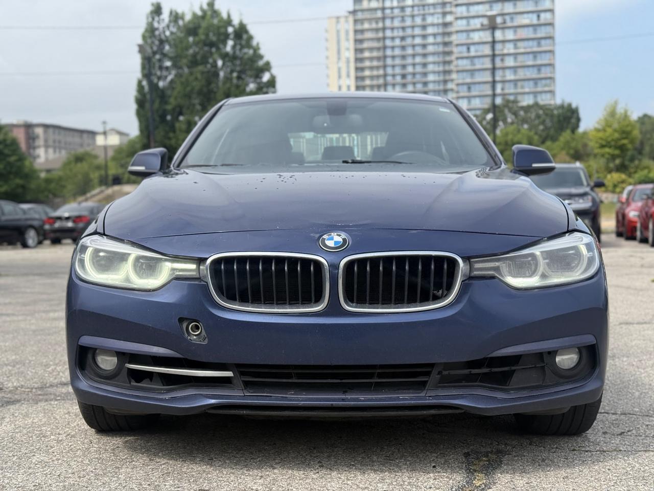 2018 BMW 3-Series 330i xDrive Photo