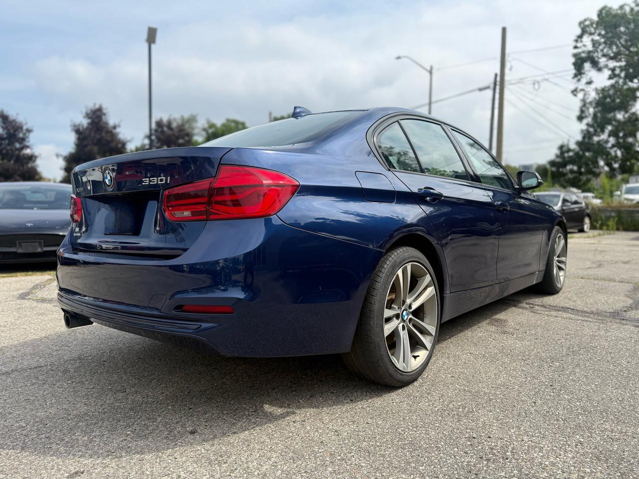 2018 BMW 3-Series 330i xDrive Photo