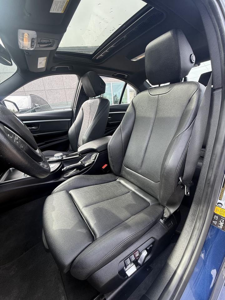 2018 BMW 3-Series 330i xDrive Photo