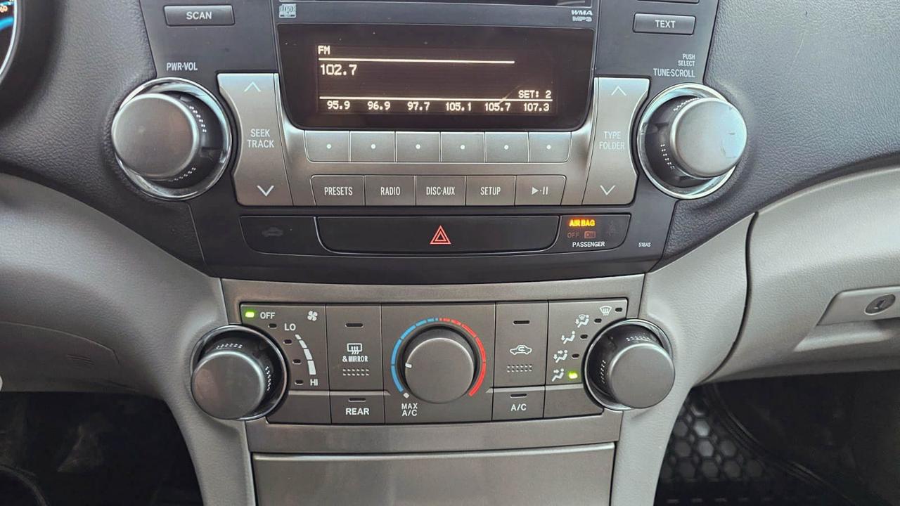 2013 Toyota Highlander Hybrid AWD Photo