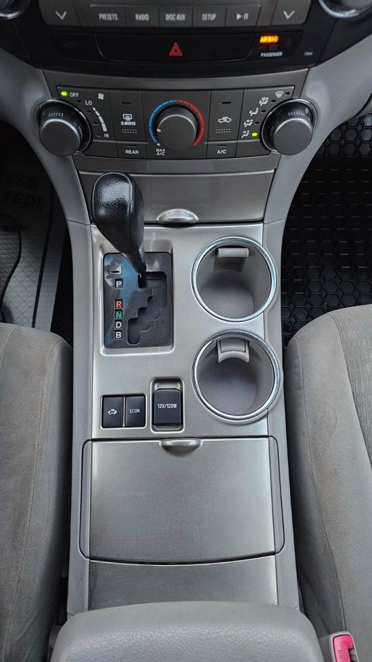 2013 Toyota Highlander Hybrid AWD Photo