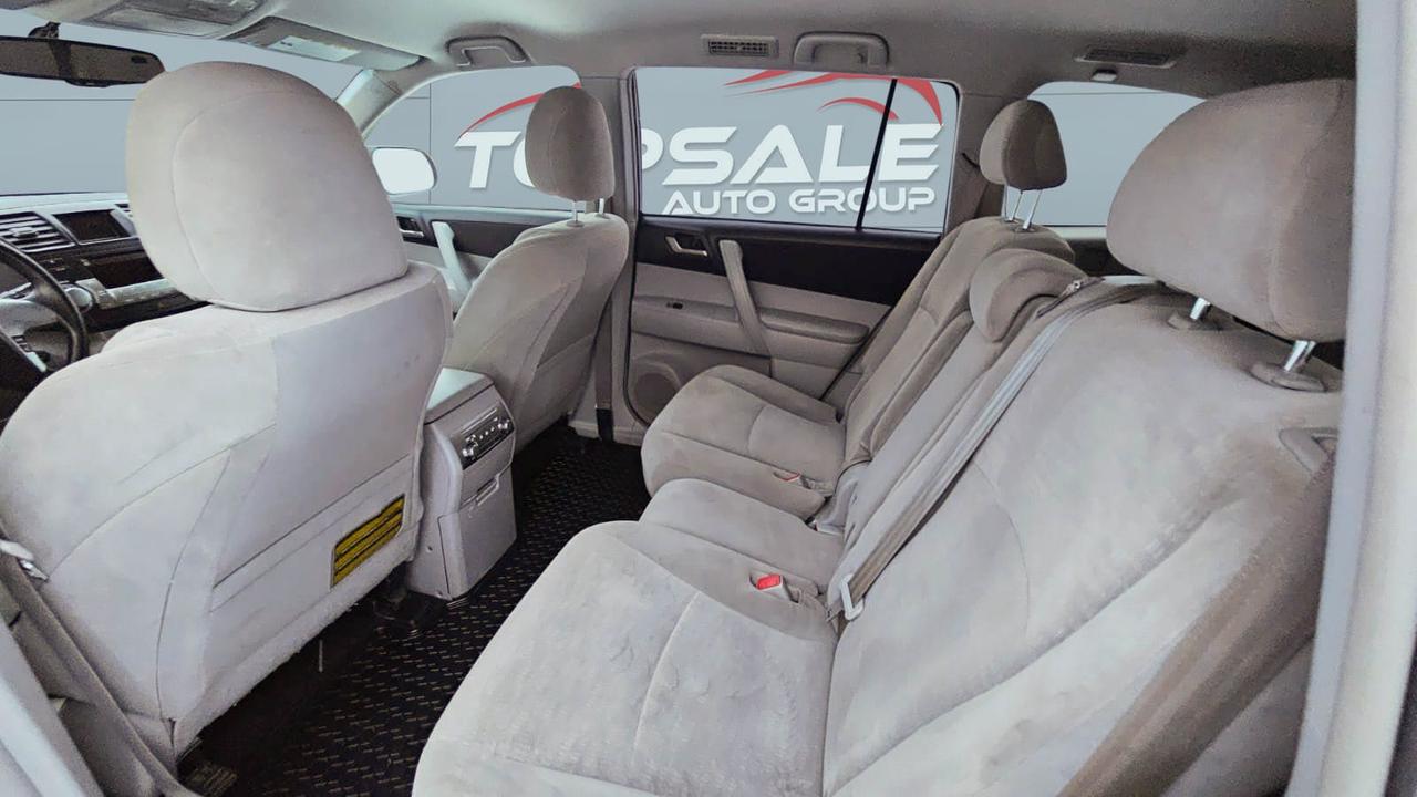 2013 Toyota Highlander Hybrid AWD Photo