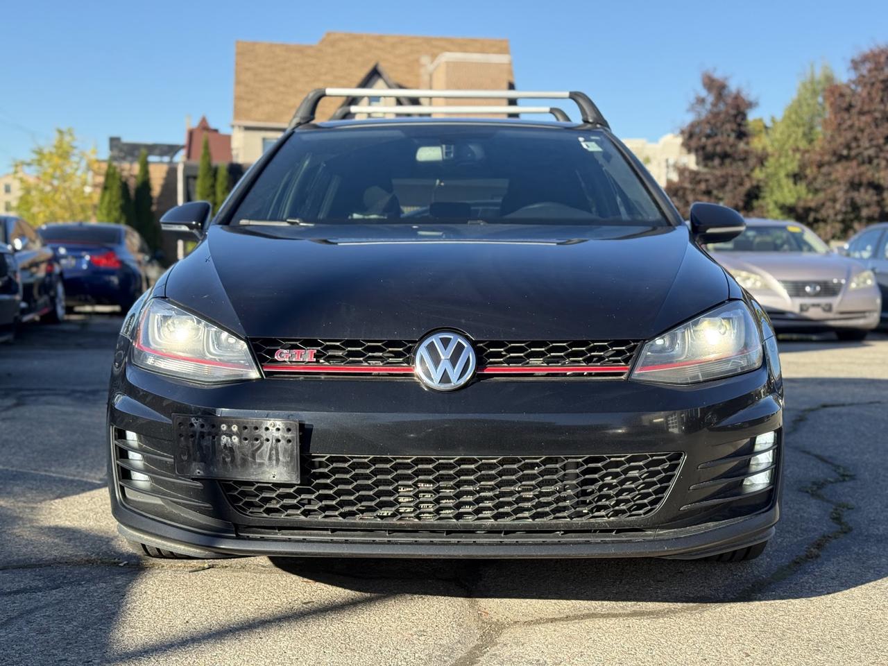 2015 Volkswagen Golf GTI SE Photo