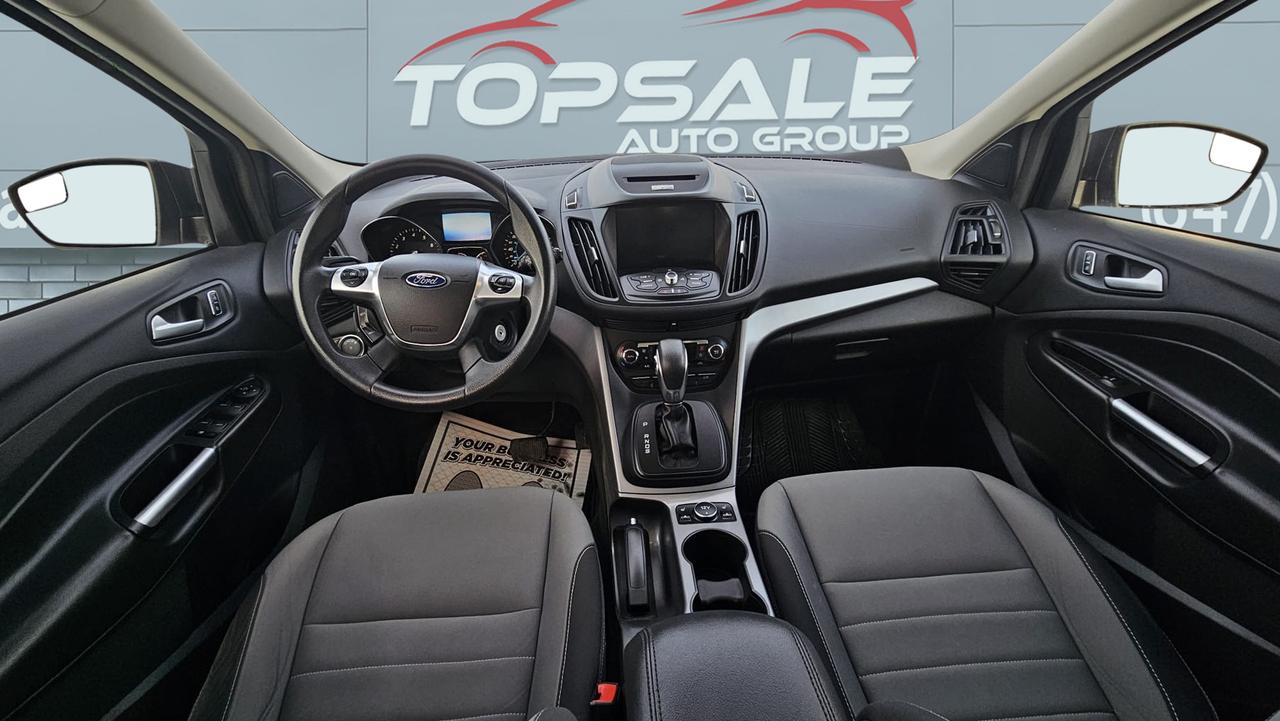 2015 Ford Escape SE Photo