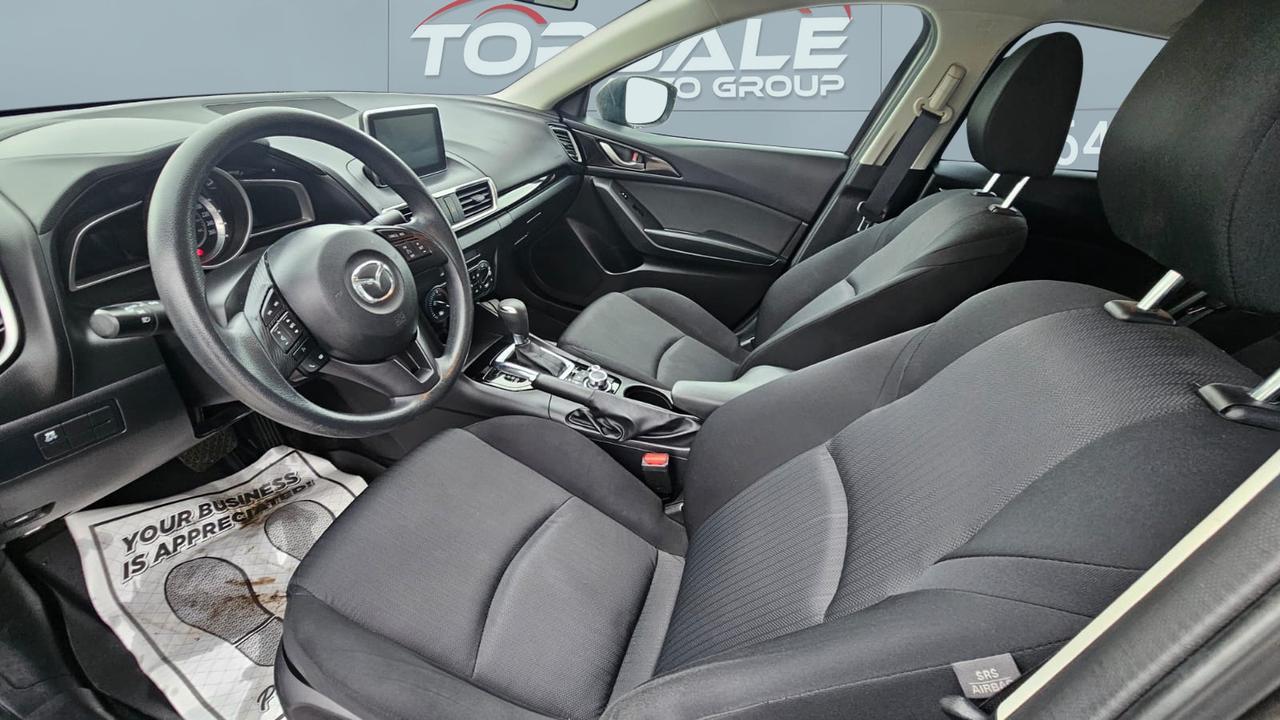 2016 Mazda MAZDA3 GX Photo