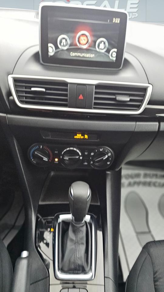 2016 Mazda MAZDA3 GX Photo