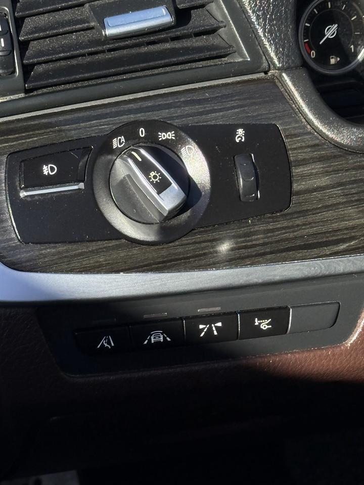 2016 BMW 5-Series 535i xDrive Photo