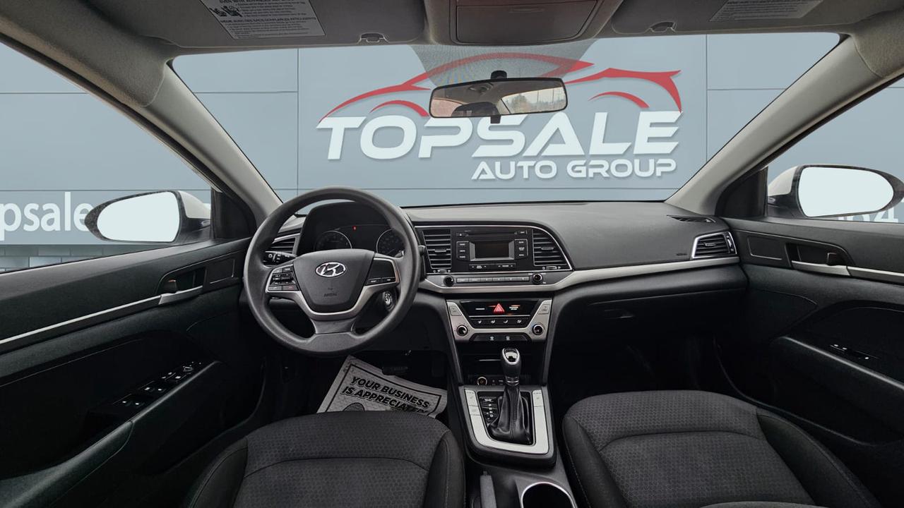 2018 Hyundai Elantra LE Photo