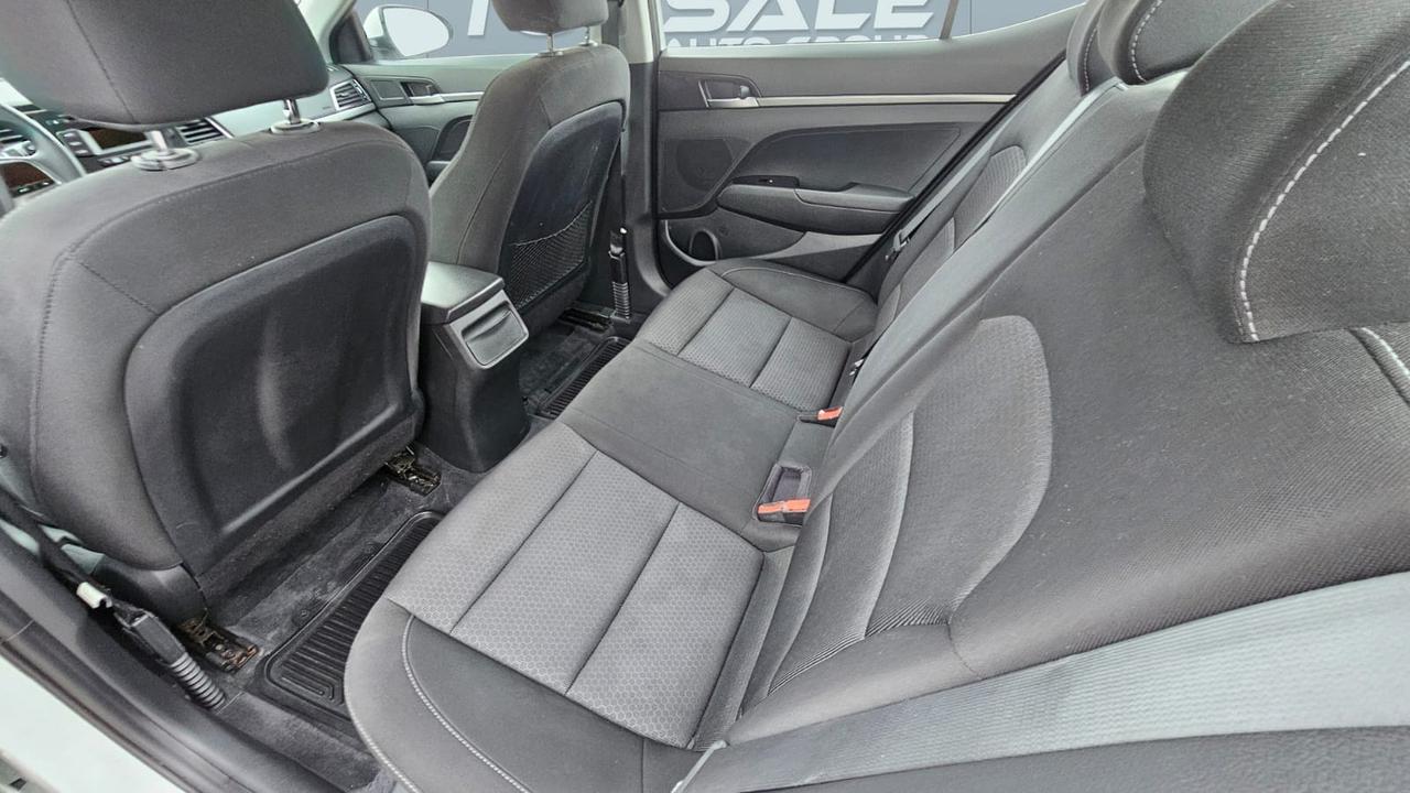 2018 Hyundai Elantra LE Photo