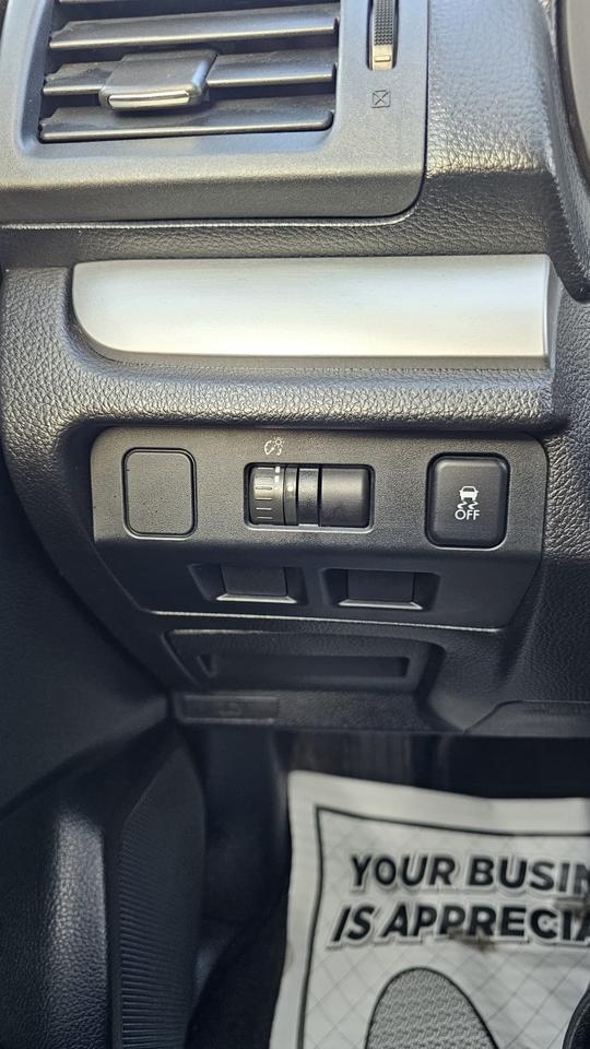 2014 Subaru Impreza 2.0i Photo