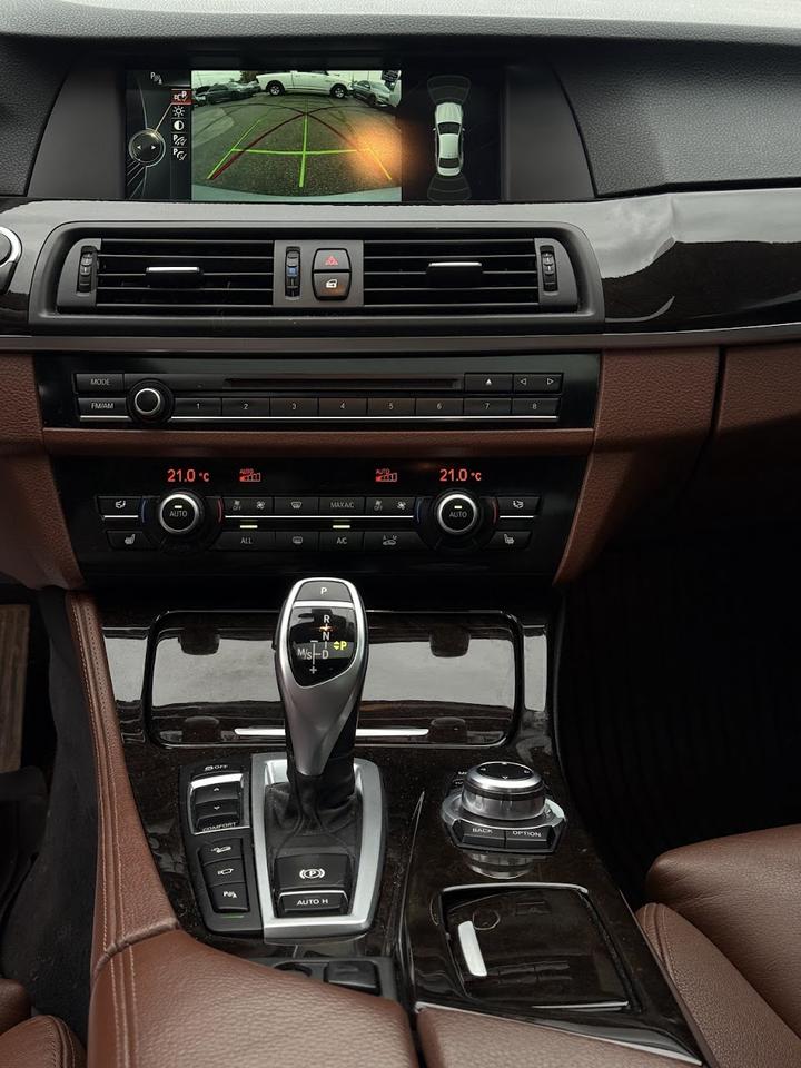 2013 BMW 5-Series 535i xDrive Photo