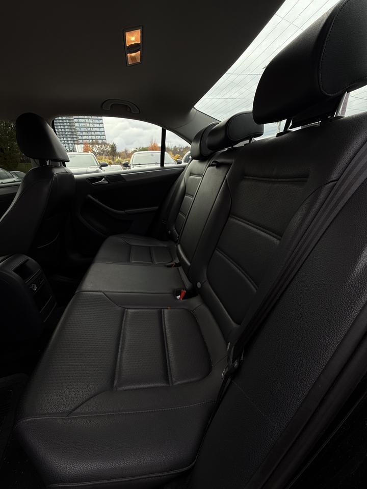 2013 Volkswagen Jetta TDI Photo