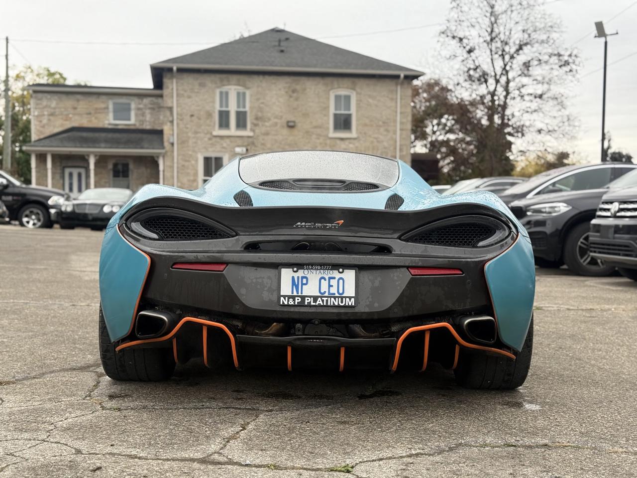 2017 McLaren 570 GT Photo