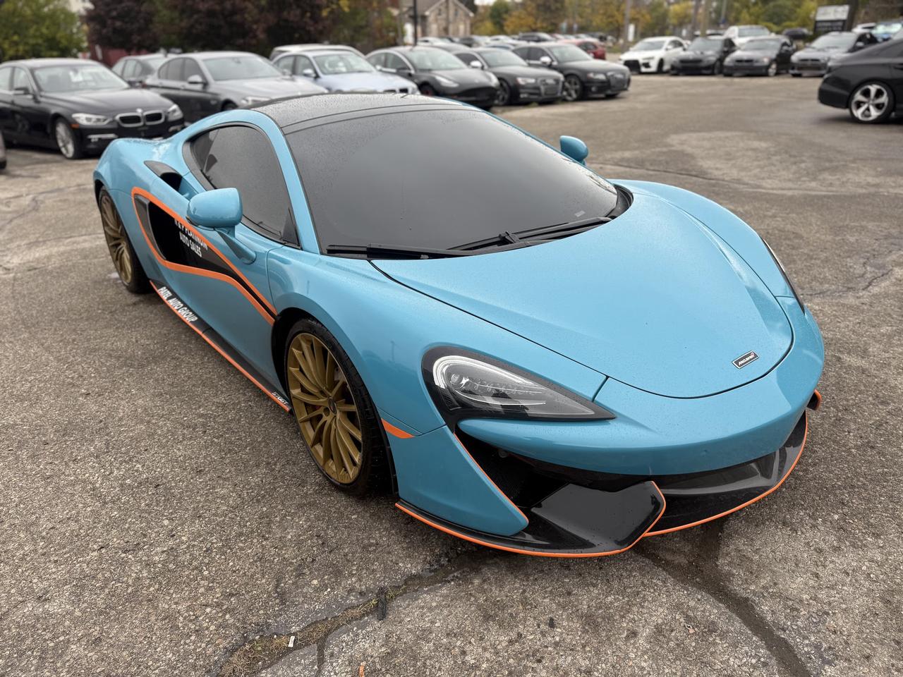 2017 McLaren 570 GT Photo