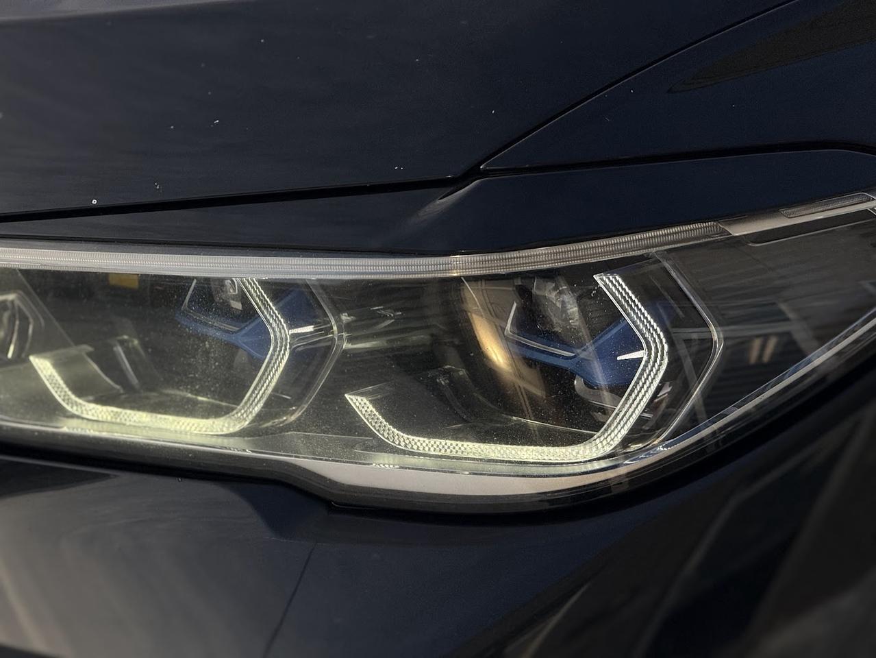 2020 BMW X5 M50i Photo2