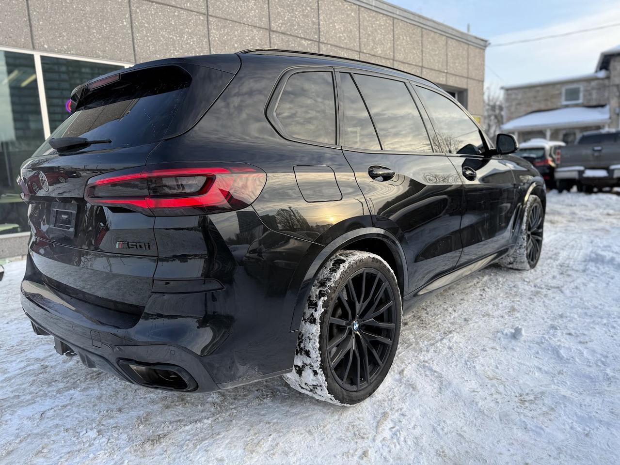 2020 BMW X5 M50i Photo