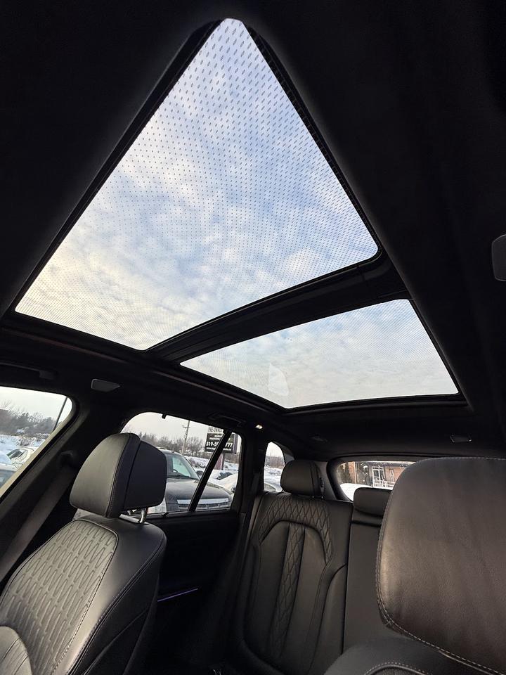 2020 BMW X5 M50i Photo