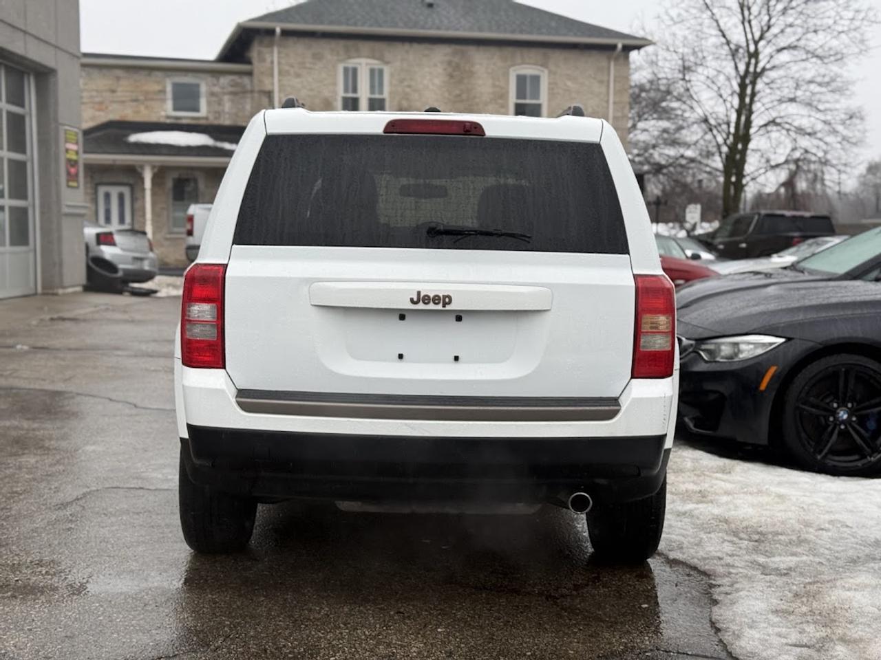 2017 Jeep Patriot  Photo4