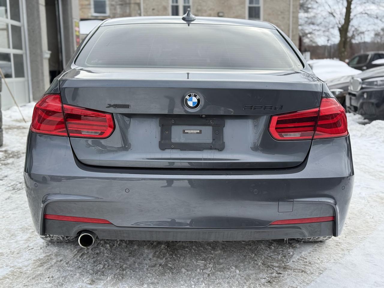 2018 BMW 3-Series 328d xDrive Photo3