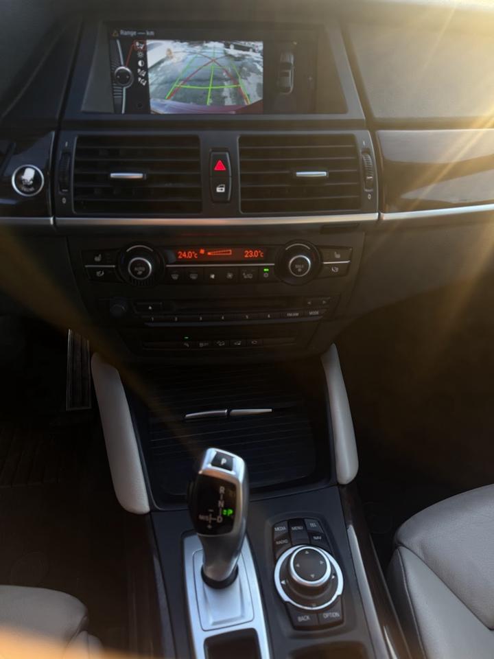 2014 BMW X6 xDrive35i Photo