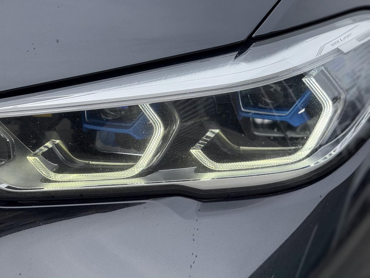 2020 BMW X5 M50i Photo