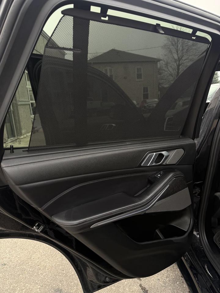 2020 BMW X5 M50i Photo