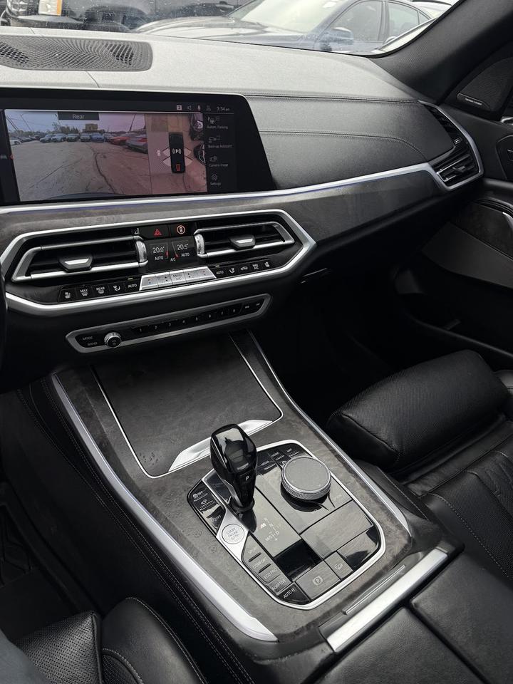 2020 BMW X5 M50i Photo