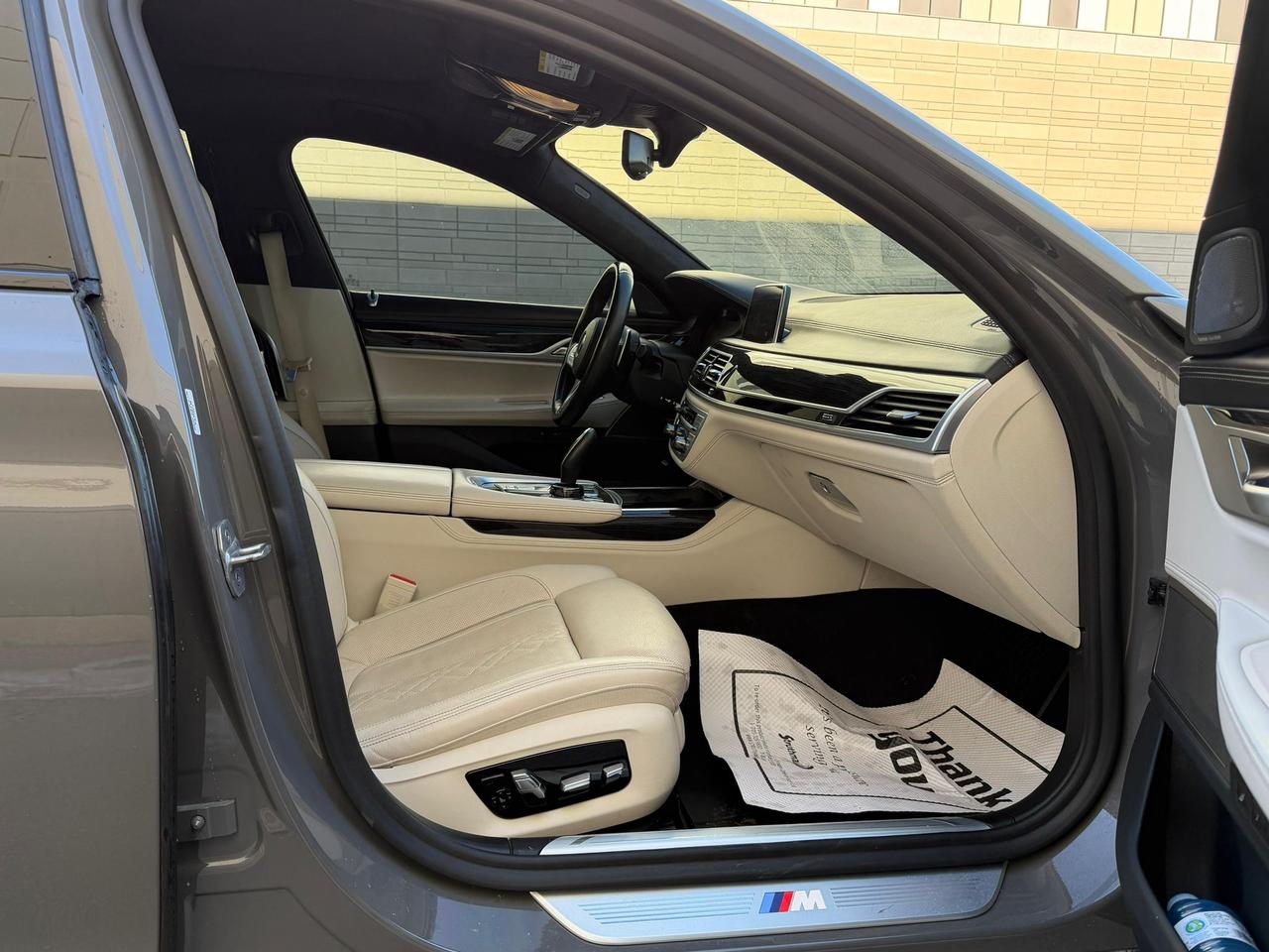 2020 BMW 7-Series 750i xDrive Photo