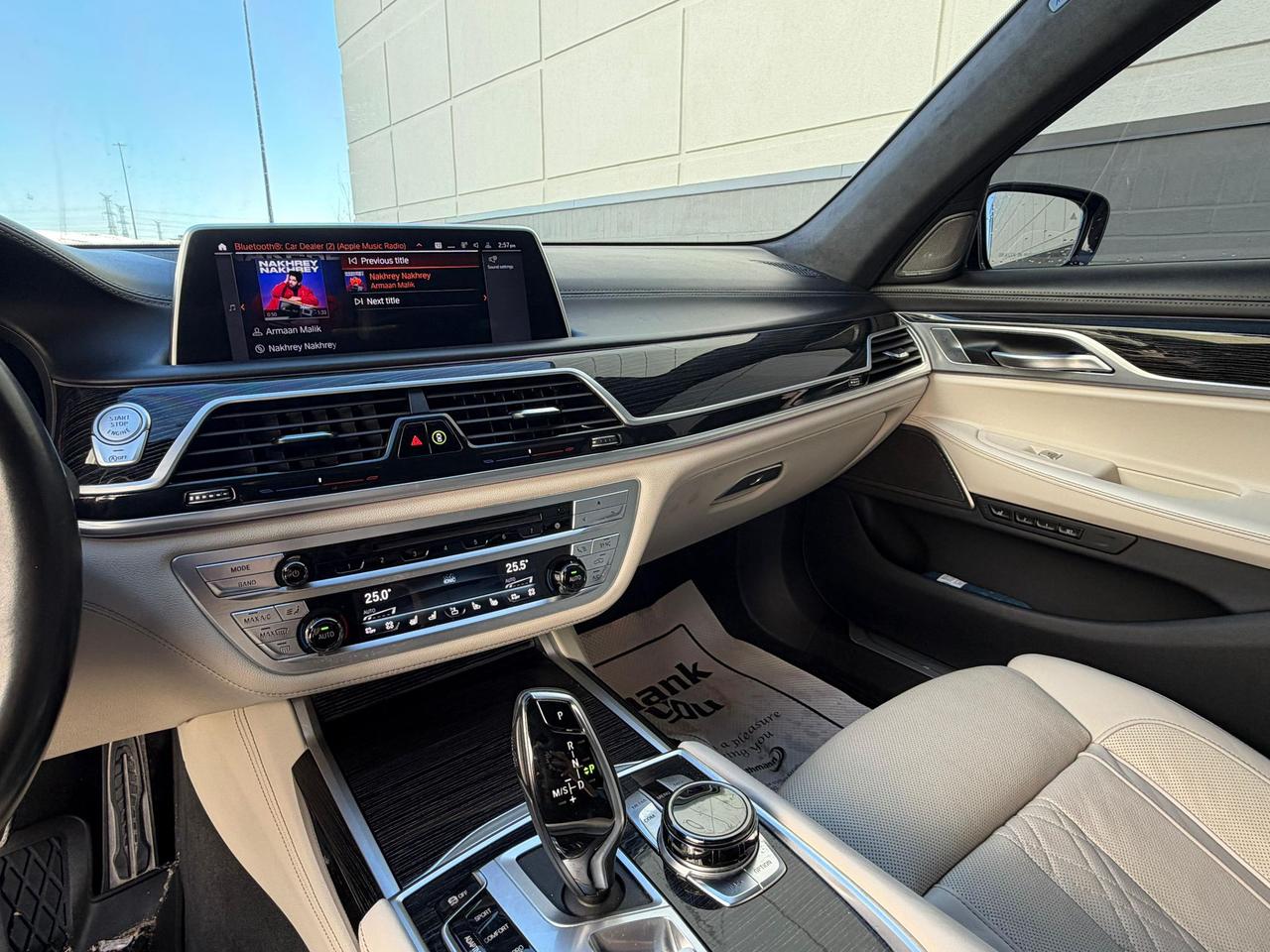 2020 BMW 7-Series 750i xDrive Photo3