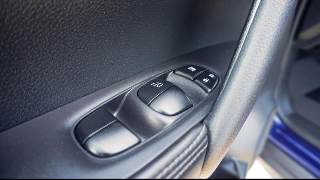 2019 Nissan Rogue S Photo