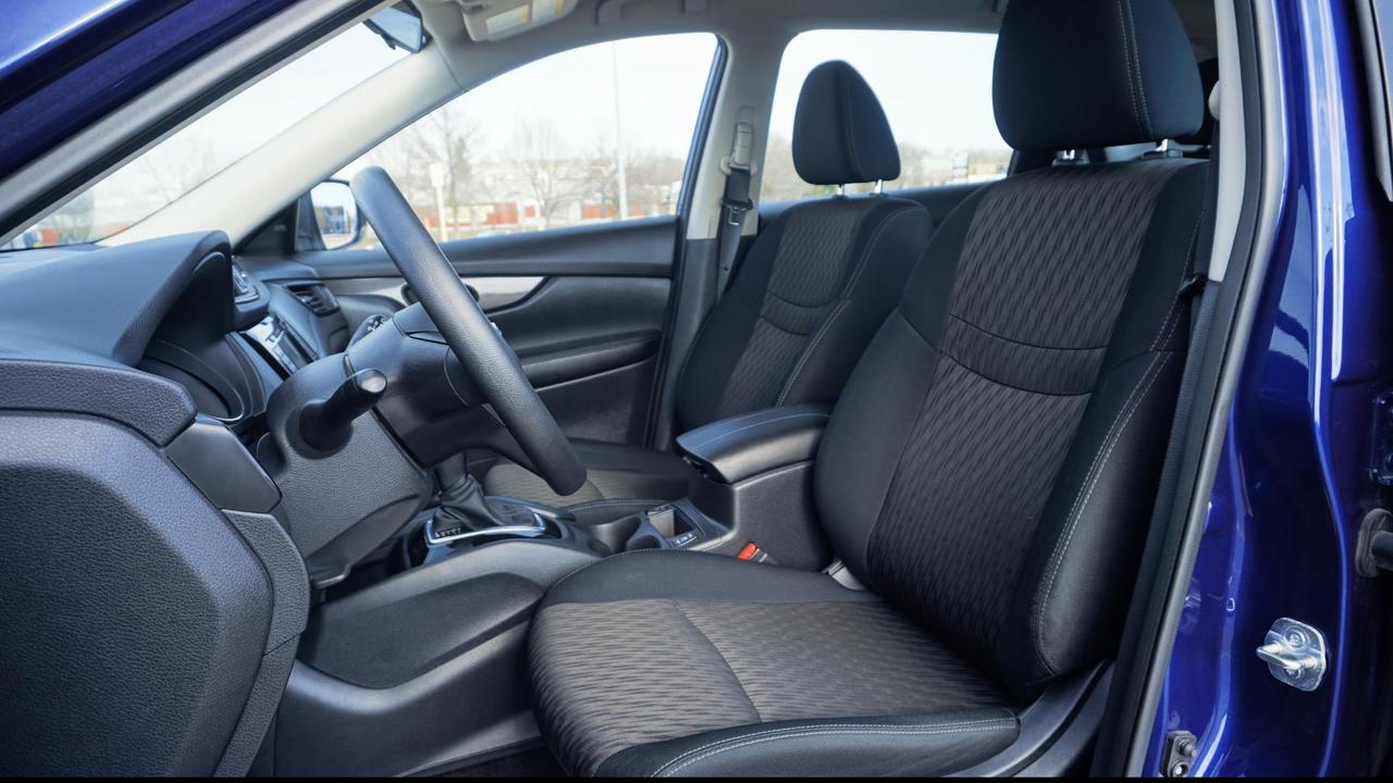 2019 Nissan Rogue S Photo