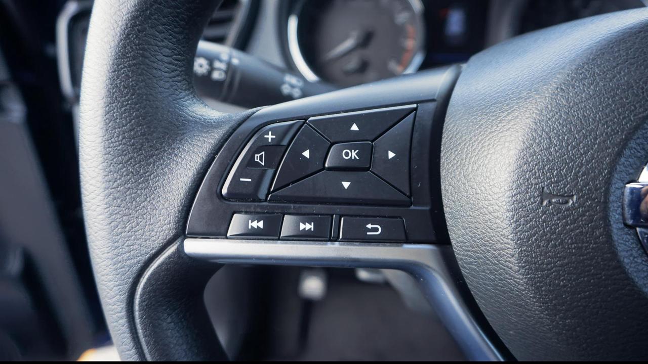 2019 Nissan Rogue S Photo