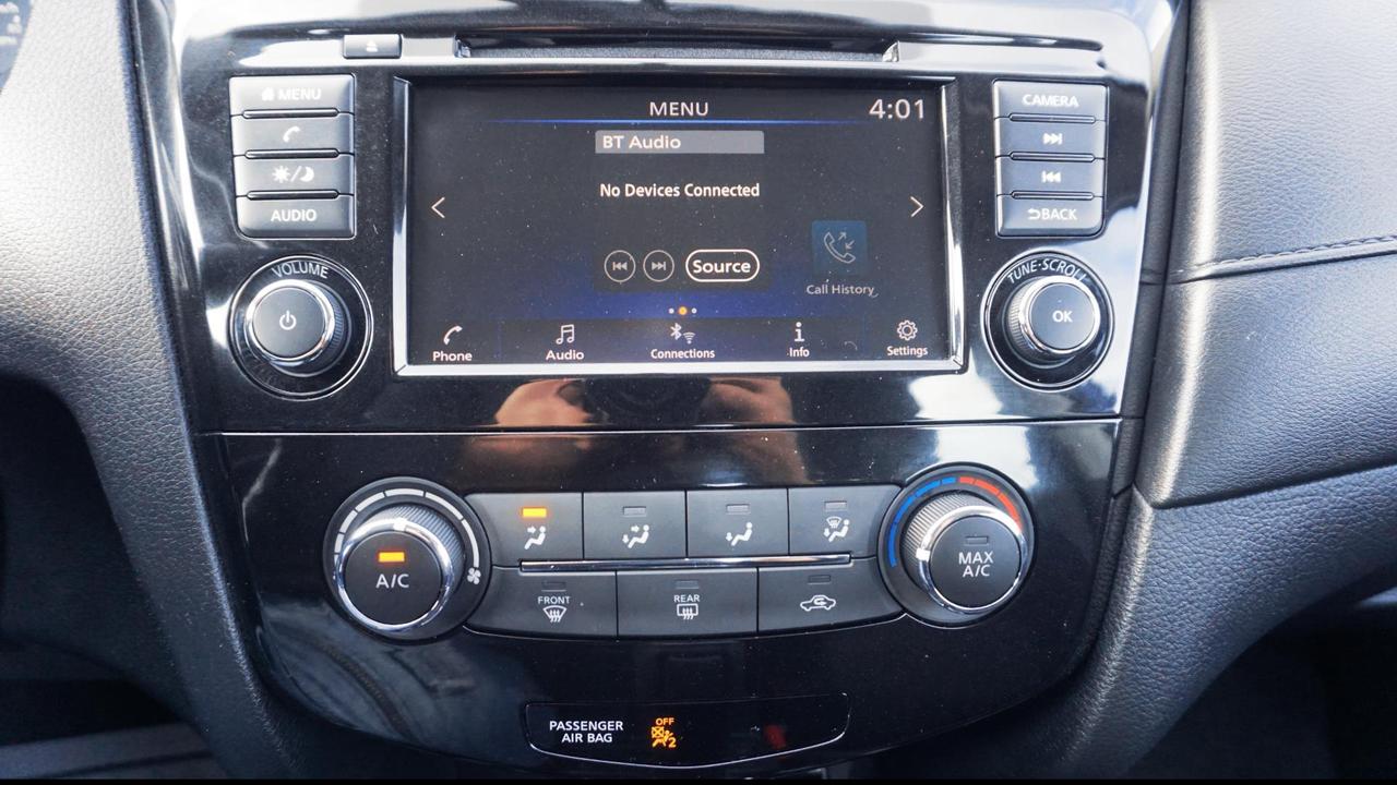 2019 Nissan Rogue S Photo