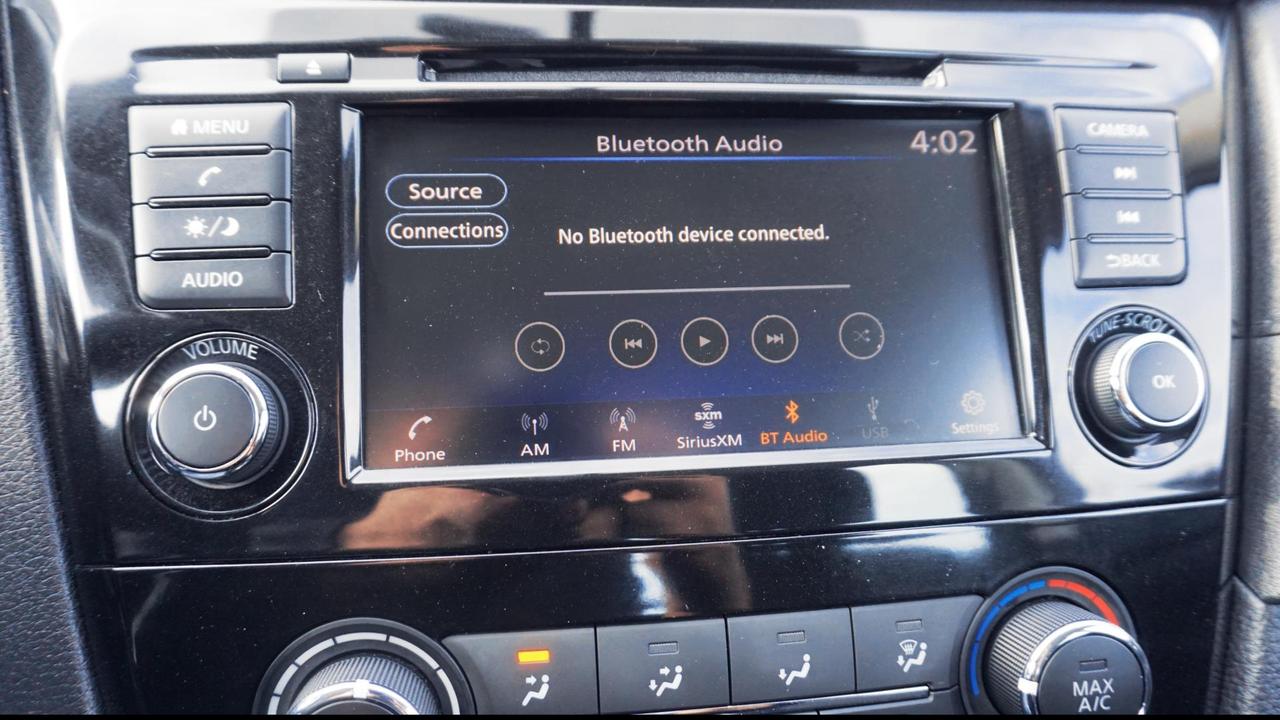 2019 Nissan Rogue S Photo