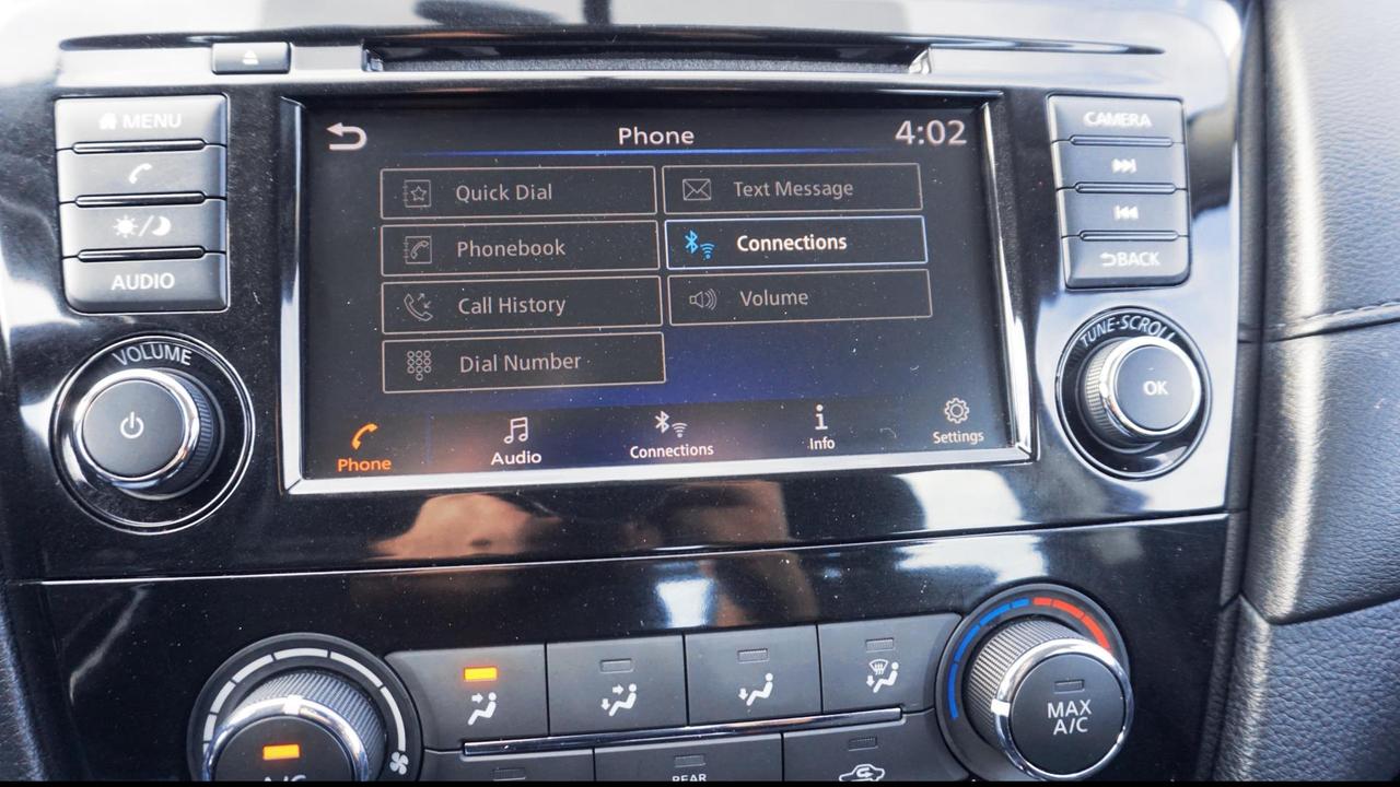 2019 Nissan Rogue S Photo