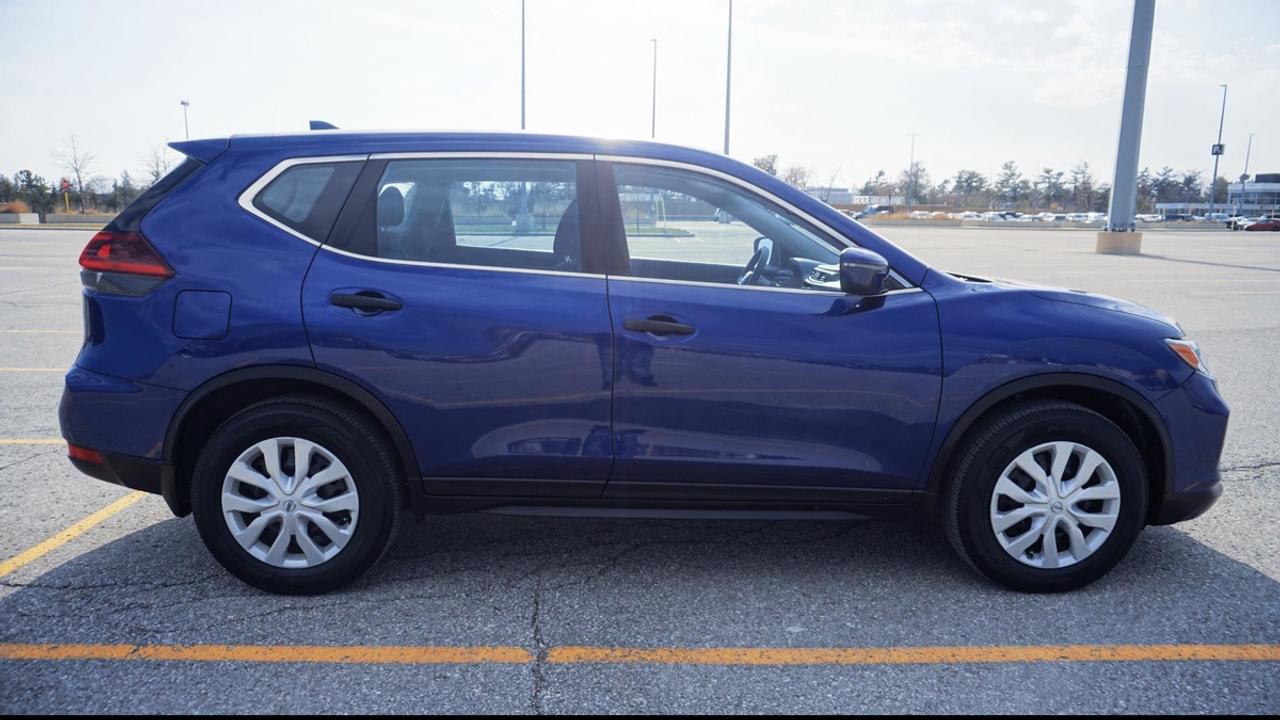 2019 Nissan Rogue S Photo