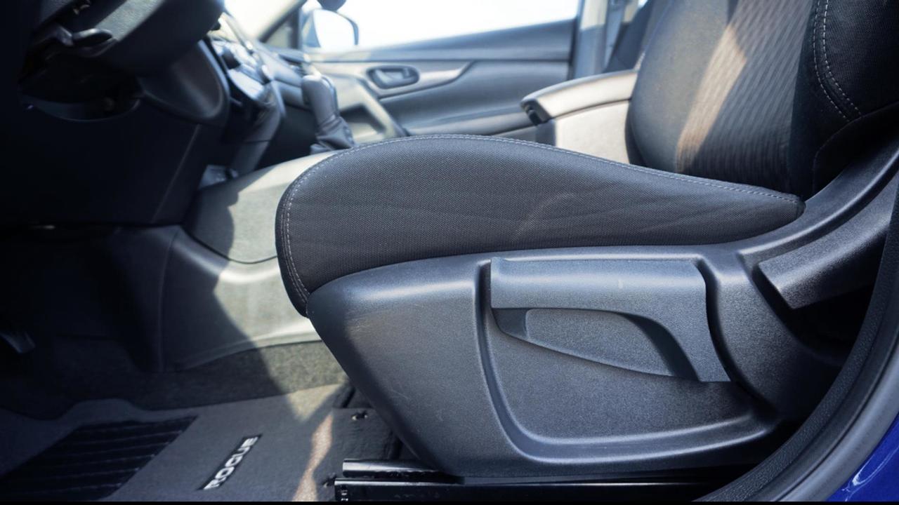 2019 Nissan Rogue S Photo