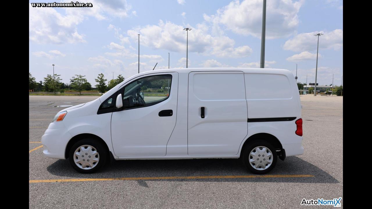 2019 Nissan NV200 SV Photo
