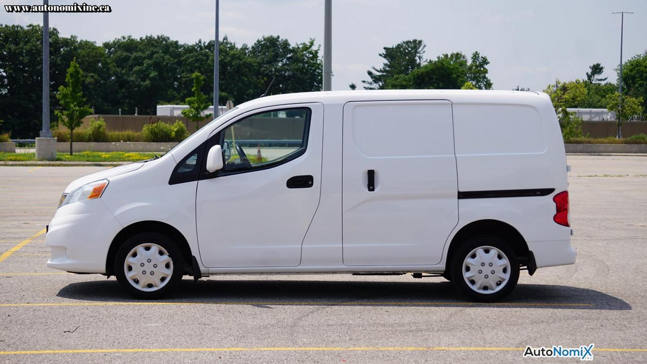 2019 Nissan NV200 SV Photo