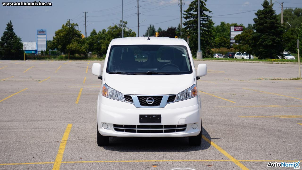 2019 Nissan NV200 SV Photo