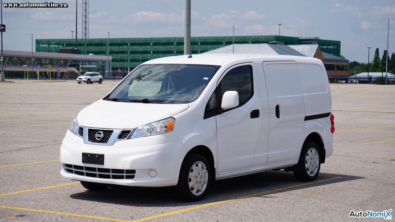 2019 Nissan NV200 SV Photo