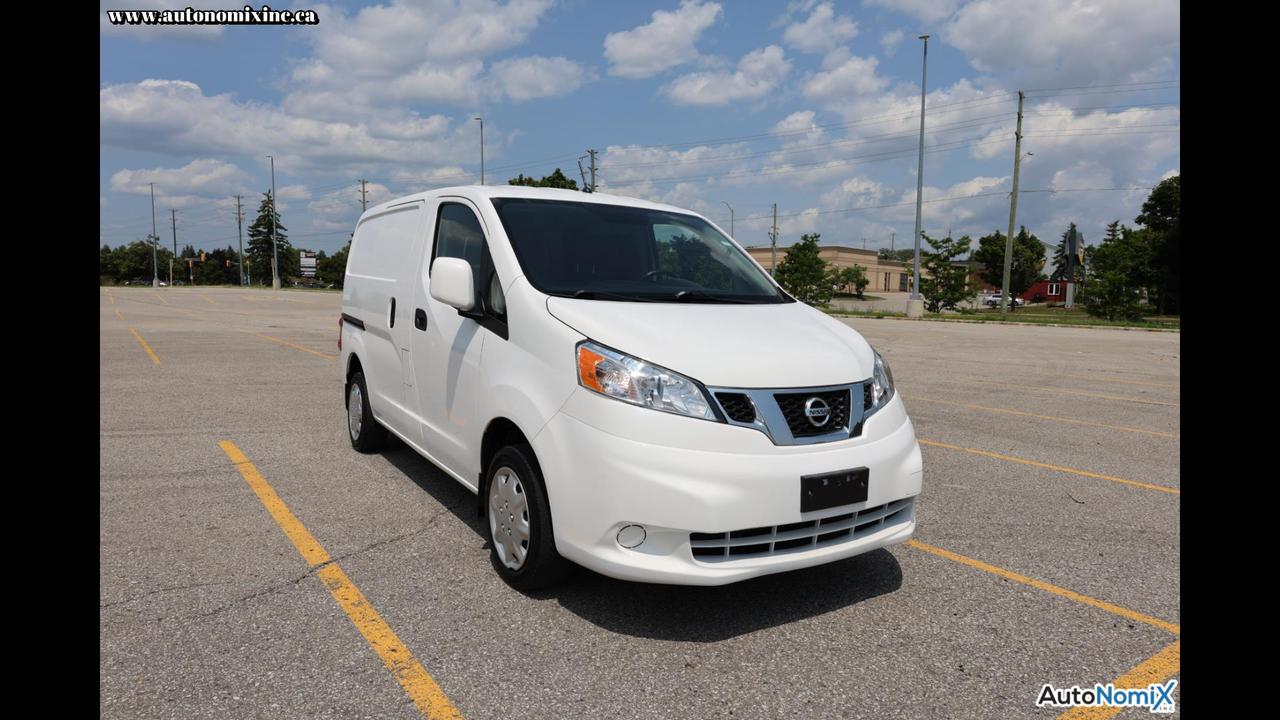 2019 Nissan NV200 SV Photo