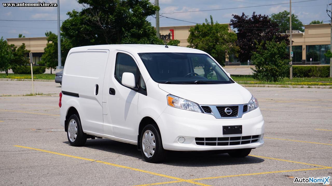 2019 Nissan NV200 SV Photo